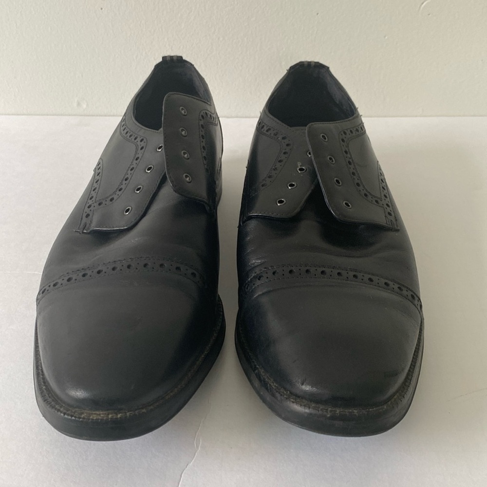 Cole haan Oxford style men’s dress shoes sz9.5 waterproof